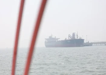 EE.UU. ataca instalaciones de misiles de Irán ubicados cerca del estrecho de Ormuz