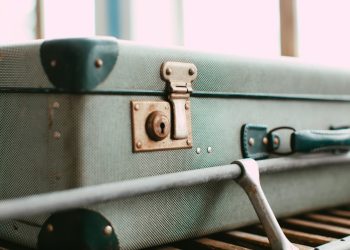 Autoridades de Cleveland investigan hallazgo de dos niñas muertas dentro de maletas