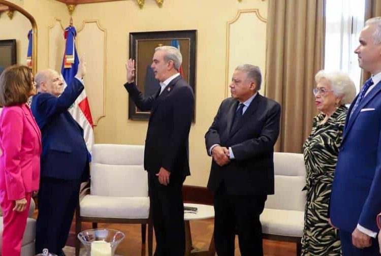 Abinader ha otorgado 22 naturalizaciones privilegiadas durante su gestión