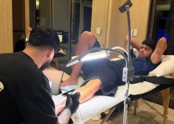 Carlos Alcaraz se tatúa un canguro por el éxito logrado en Australia