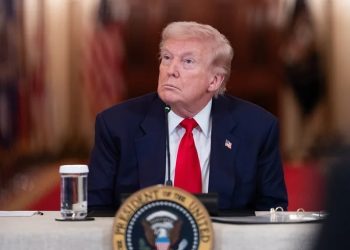 Trump evalúa «opciones adicionales» para contener los precios de la gasolina