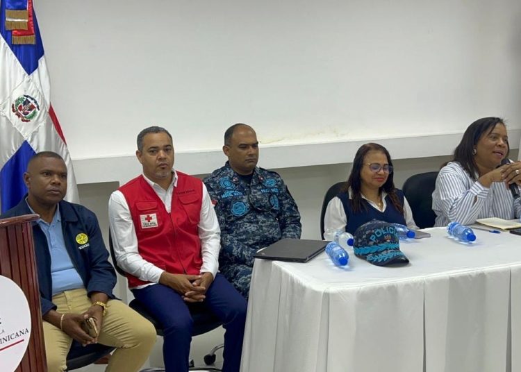 Monseñor Nouel activa protocolo de emergencia ante alerta amarilla por sistema atmosférico