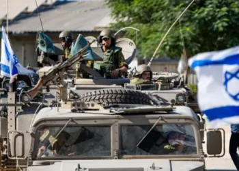 El Ejército israelí lamenta los «daños colaterales» a una sinagoga en Irán