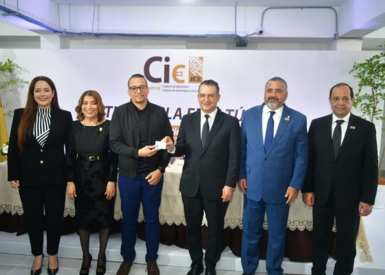 JCE inicia renovación de la cédula a nivel nacional con más de 190 centros habilitados