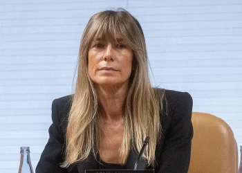 Justicia española procesa a Begoña Gómez por presunta corrupción y abre paso a posible juicio