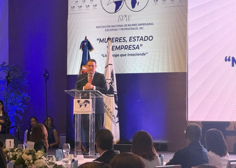Gobierno anuncia el “Fondo Ángel” para impulsar emprendimiento femenino en RD