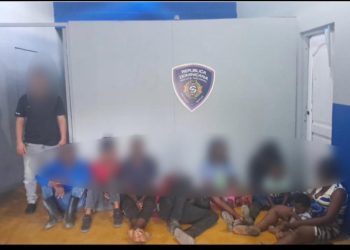 Desmantelan en Santiago red de tráfico de haitianos: 14 detenidos y tres choferes dominicanos arrestados