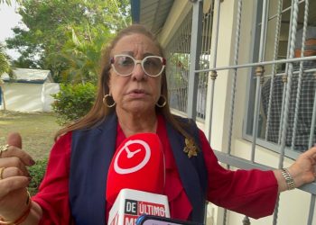 Gobernadora de Santiago califica de “vergonzosa” la situación tras lluvias por desechos sólidos