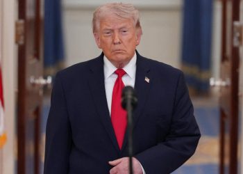 Trump querría «quedarse con el petróleo» de Irán, pero dice que EEUU pide el fin de guerra