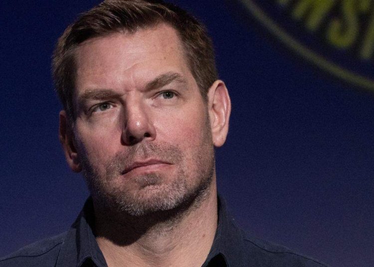 Congresista abandona campaña a gobernador de California tras denuncias de agresión sexual