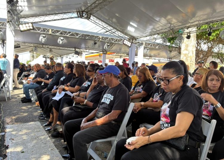 Al grito de “¡Queremos justicia!” inicia misa por víctimas del Jet Set este jueves