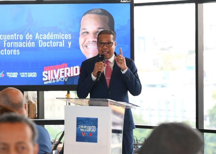 Radhamés Silverio reúne a más de 300 doctores y proyecta una nueva etapa de liderazgo científico en la UASD