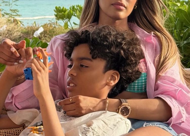 Caroline Aquino alza su voz sobre el Autismo y llama a mayor inclusión en RD