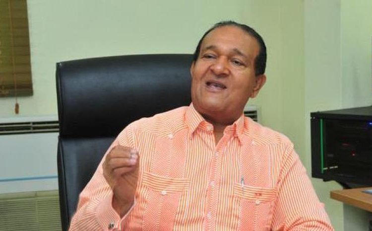 Senador Antonio Marte advierte sobre crisis política y expresa preocupación por la provincia Monseñor Nouel