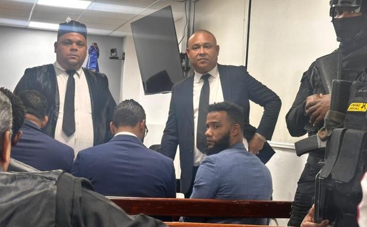 Conocerán medida de coerción contra fiscal acusado de recibir soborno en caso SeNaSa