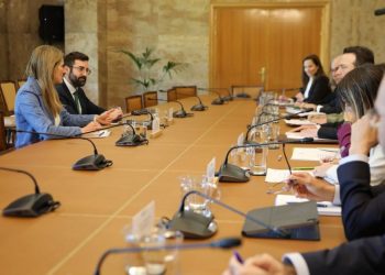 La Comisión Europea descarta que la UE vaya a sufrir escasez de petróleo en abril