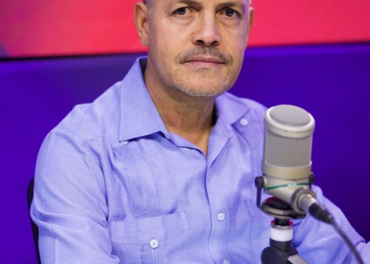 Ambientalista Luis Carvajal denuncia mafias de agregados y falta de licencia social en explotaciones