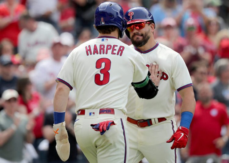 Schwarber y Harper conectan jonrones seguidos y Filis vencen a Diamondbacks; Durán asegura el triunfo