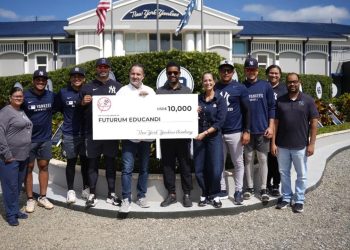 Yankees llevan esperanza y apoyo a comunidades vulnerables en República Dominicana
