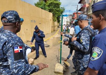 Autoridades intervienen La 800ta tras desborde de cañada; alcaldesa coordina respuesta con el Gobierno