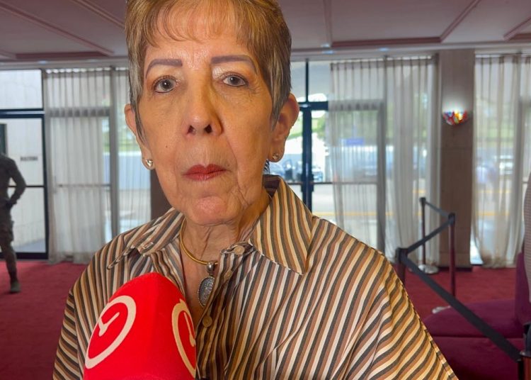 Ginette Bournigal cuestiona gasto de RD$1,152 millones en alimentación estatal y pide mayor austeridad