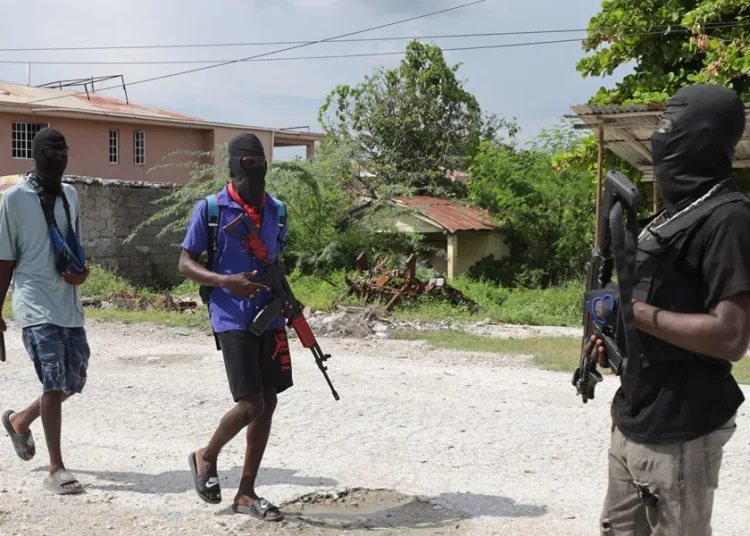 Varios muertos y cientos de desplazados en Haití por enfrentamientos de bandas