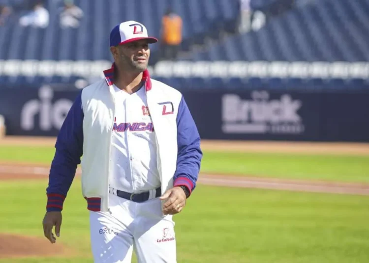 Estrellas designan a Albert Pujols como presidente de operaciones de béisbol