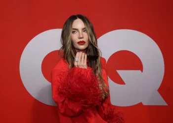 Belinda y Los Ángeles Azules lanzan ‘Por ella’, la cumbia del Mundial 2026