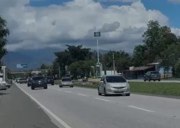 Aumenta el flujo vehicular en la autopista Duarte por regreso de vacacionistas