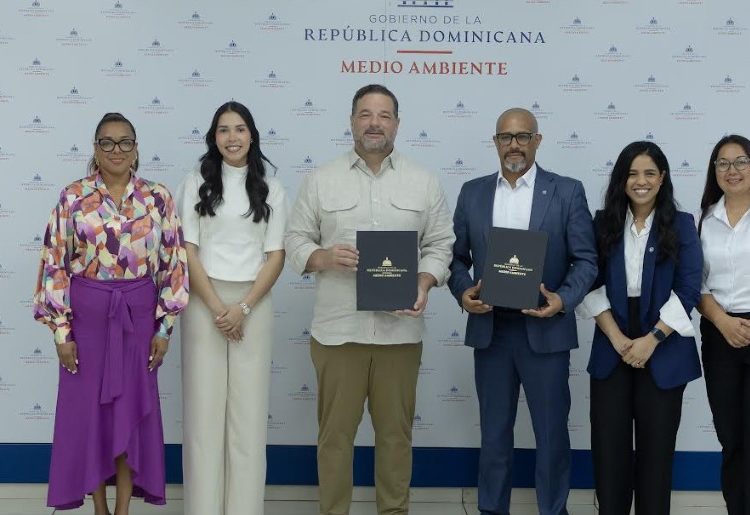 Medio Ambiente firma acuerdo de cooperación con Hodelpa Hospitality