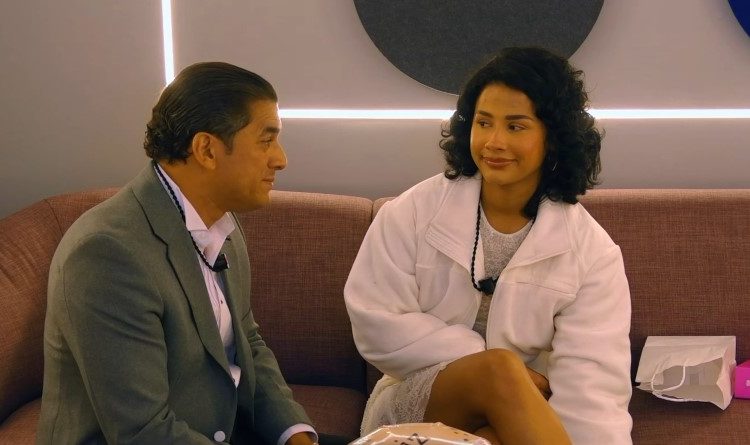 Padre de Karla Álvarez la sorprende en Planeta Alofoke por su cumpleaños