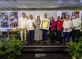 Coopadepe cierra con más de RD$5,876 millones en activos totales; reconoce labor de la Casa de la Comunidad de Moca