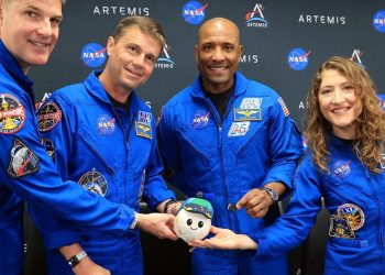 Niño de ocho años logra enviar en la misión Artemis II a su pequeño juguete ‘Rise’