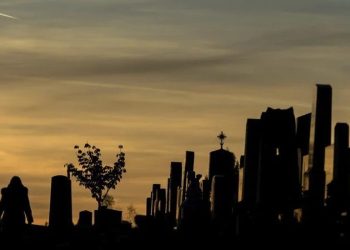 Alarma en cementerios de Austria por profanación de tumbas en busca de dientes de oro