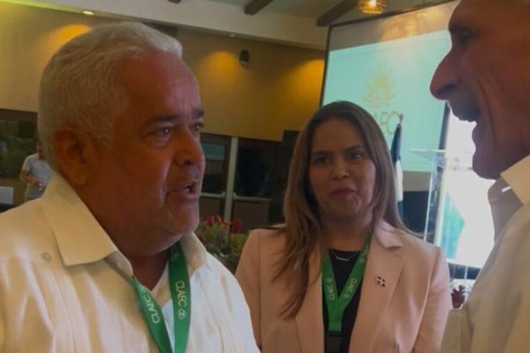 Anadegas participa en la 66ª convención del CLAEC en Honduras