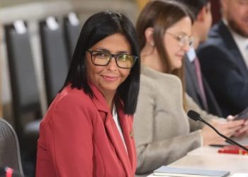 Más de 5.000 venezolanos volvieron a su país en cien días del Gobierno de Delcy Rodríguez