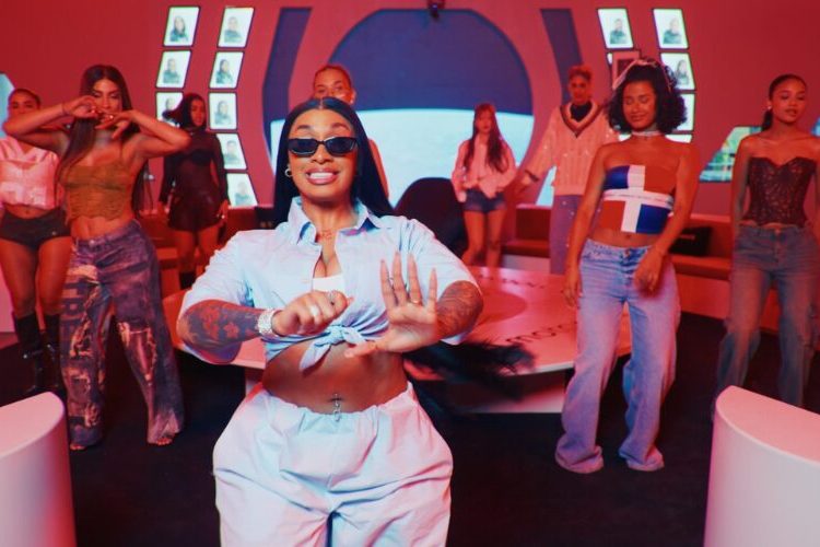 “Saca Punta”, canción nacida en Planeta Alofoke, reúne a Arlene MC, La Más Doll y Jey One