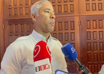 Andrés Cueto califica de “eficiente y articulada” la gestión del año del alcalde de Santiago