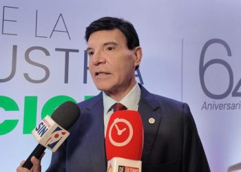 Julio Virgilio Brache señala volatilidad del petróleo como principal reto económico actual