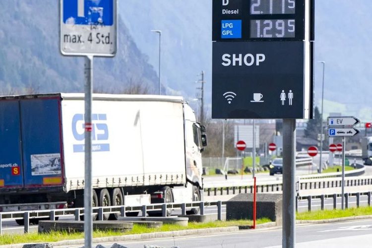 Israel dice haber atacado ocho puentes que Irán «utilizaba para el transporte de armas»