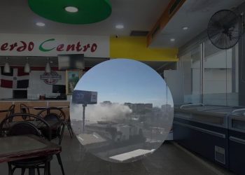 Incendio afecta establecimiento Cerdo Centro en la avenida 27 de Febrero; no se reportan víctimas