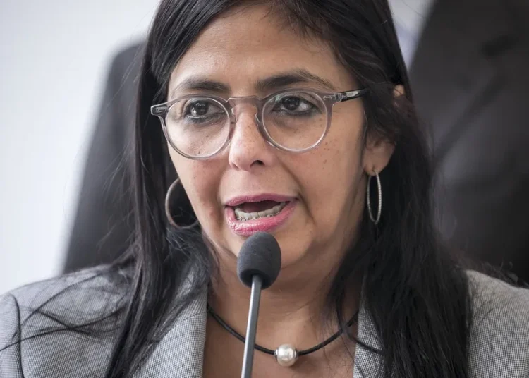 Delcy Rodríguez asegura que en Venezuela «no hay posiciones antisemitas»