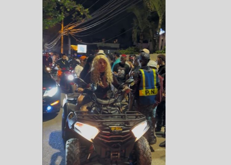 Las Terrenas, el polo opuesto de la reflexión y el recogimiento en Semana Santa