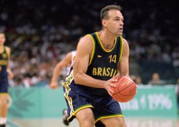 Muere a los 68 años Oscar Schmidt, uno de los máximos anotadores en la historia del baloncesto