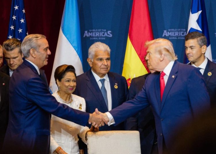 Presidente Abinader expresa su solidaridad tras ataque contra Donald Trump en Washington