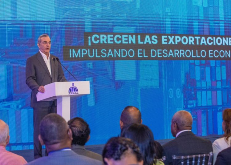 RD logra hito al superar la barrera de los USD 1,400 millones exportados en un solo mes