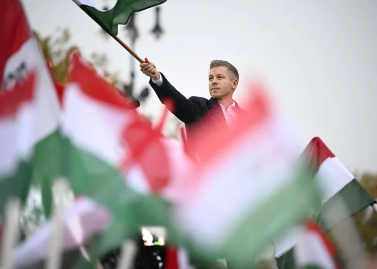 Líderes de Europa celebran el triunfo de Magyar sobre Orbán y anticipan trabajar con Hungría