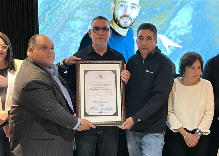 Asociación Dominicana Prensa Turística (ADOMPRETUR) reconoce 20 aniversario Clúster Ecoturístico de Constanza