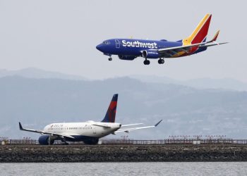 La guerra en Oriente Medio dispara los precios del combustible y presiona a las aerolíneas