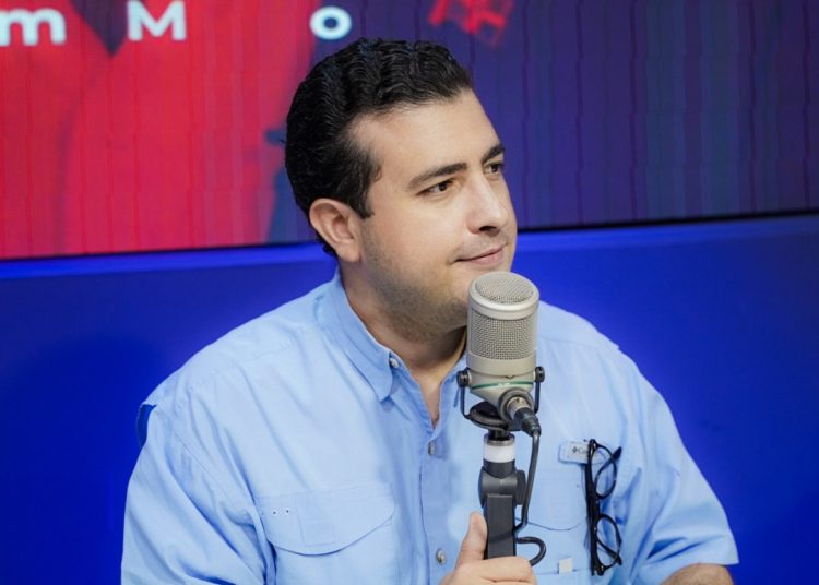 Regidor Jorge Feliz Pacheco exige control inmediato de motoristas ante caos y violencia en las vías